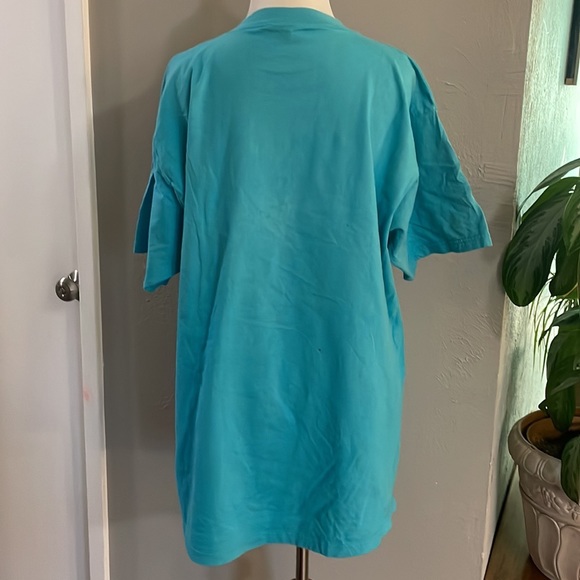 Vintage Looney Tunes Turquoise Embossed Tweety Bird T-Shirt - Picture 2 of 6